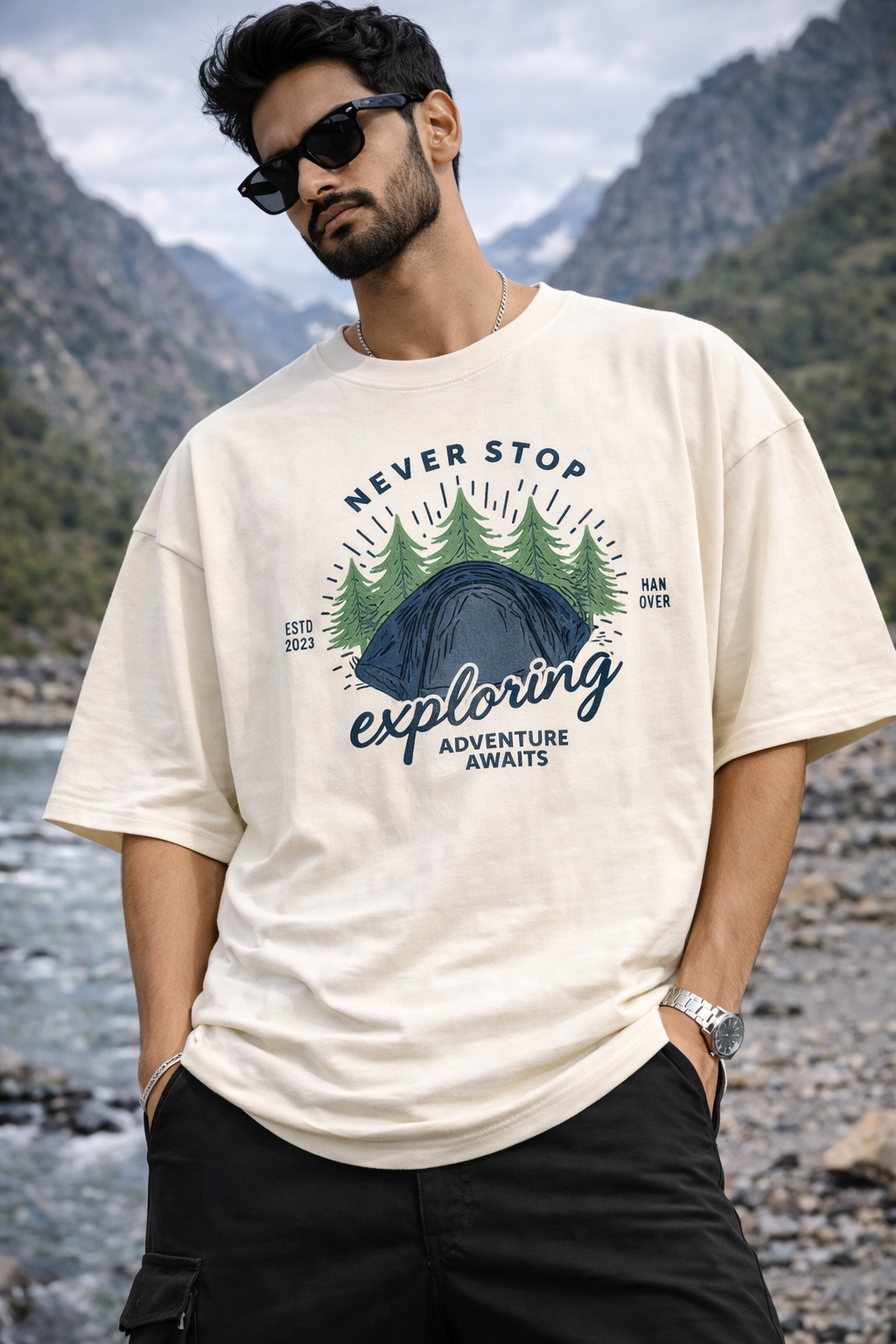Never Stop Exploring Oversize T-Shirt | Travel Adventure Unisex Streetwear