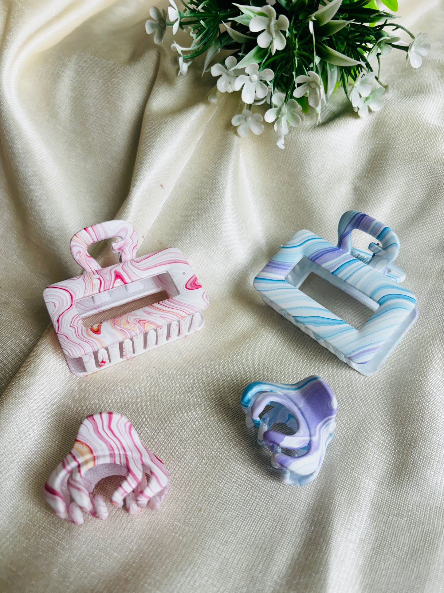 Set of 4 Claw Clips | Soft Hair Tie Pack for Everyday Styling